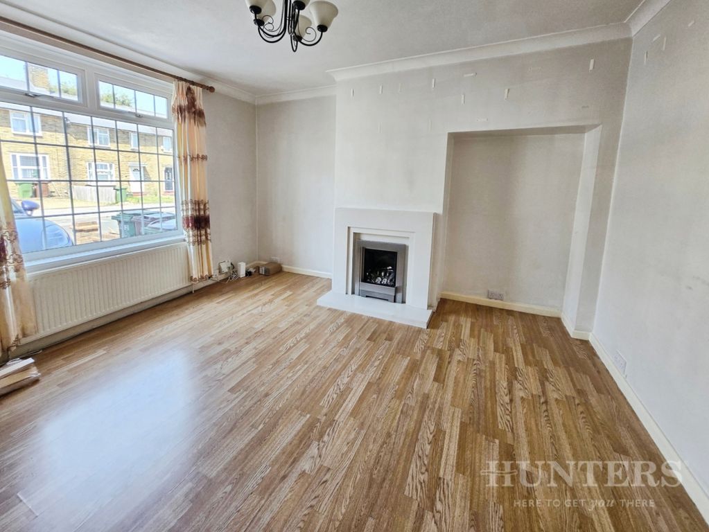 Property photo 2 of 10 Pbox-Img.Jpg