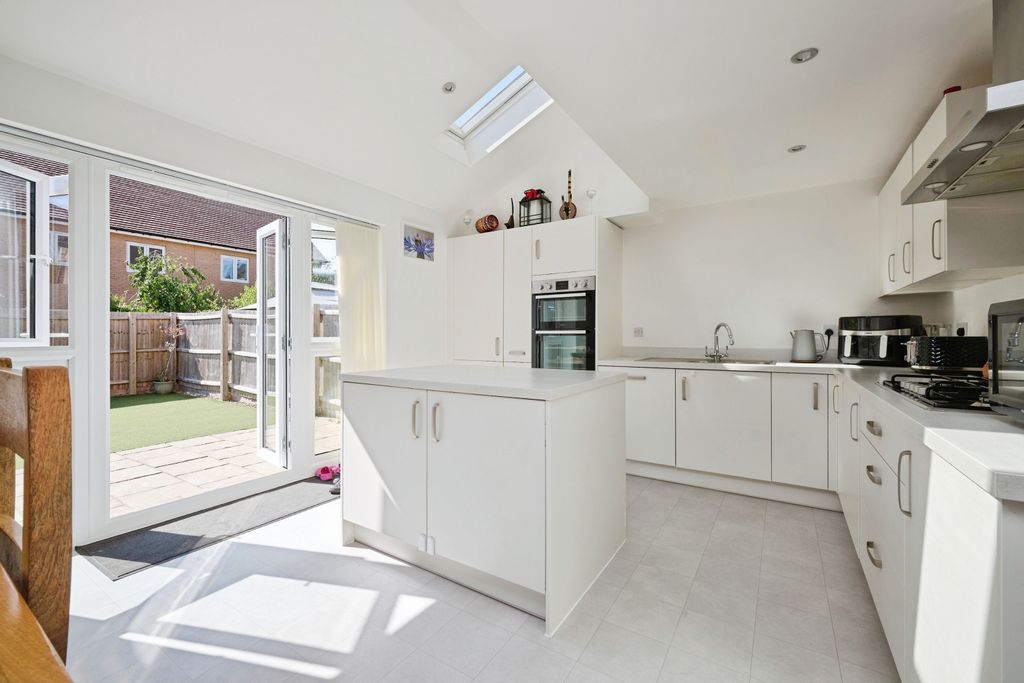 Property photo 2 of 22 Img_4006
