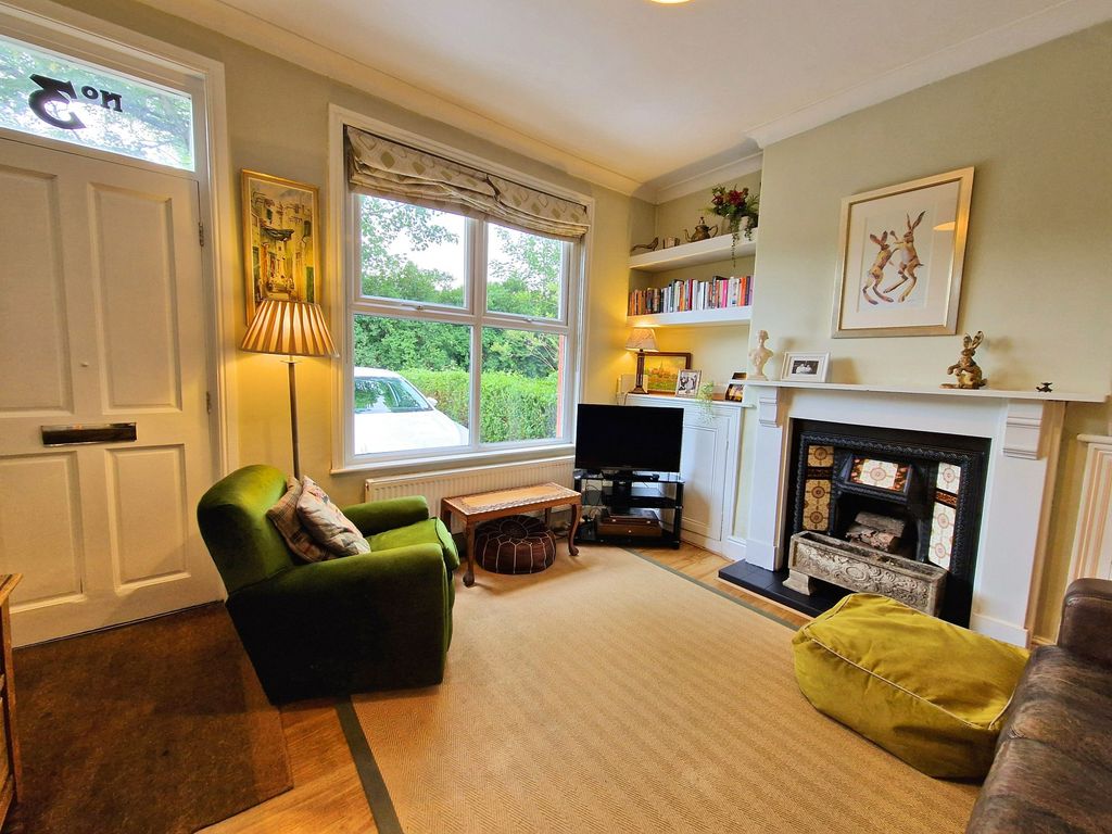 Property photo 3 of 13