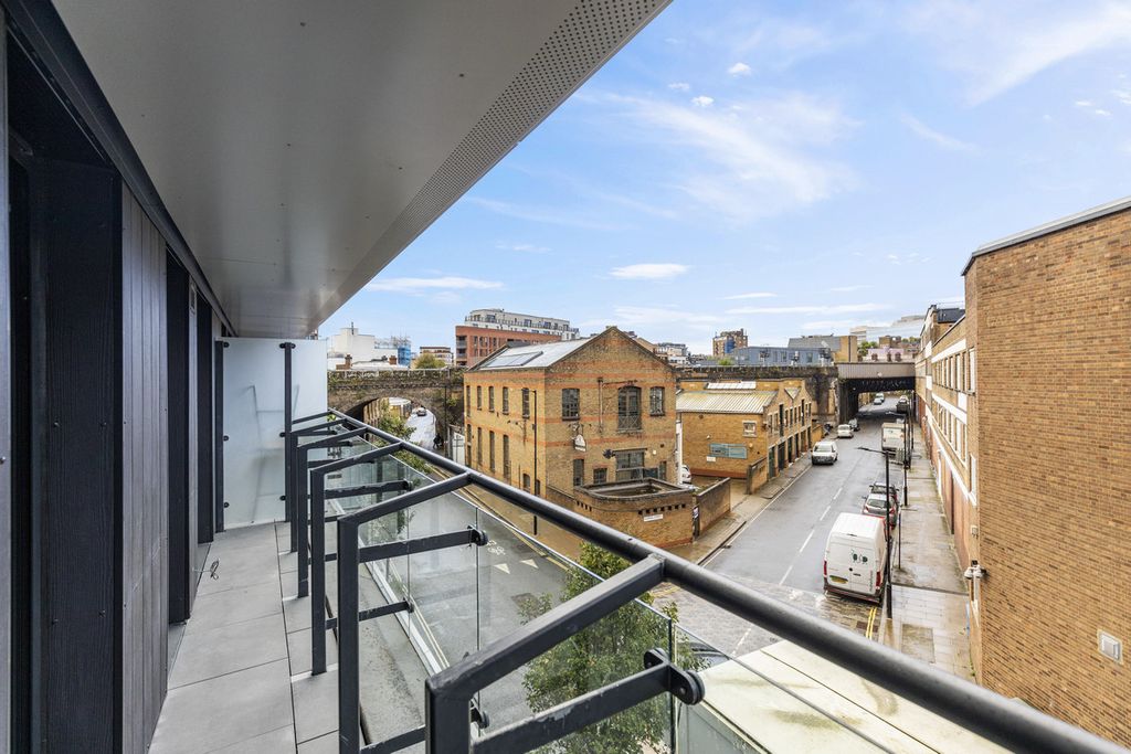 Property photo 2 of 7