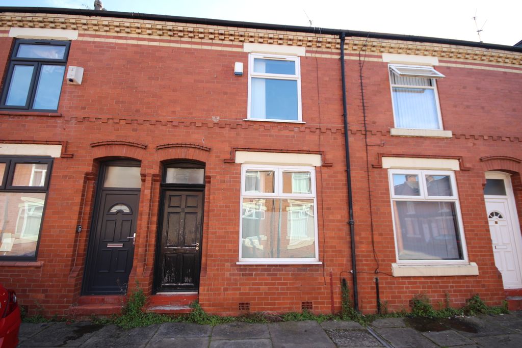 Property photo 1 of 12
