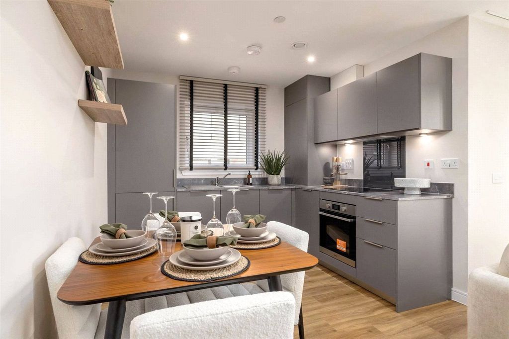 Property photo 2 of 15 Kitchen