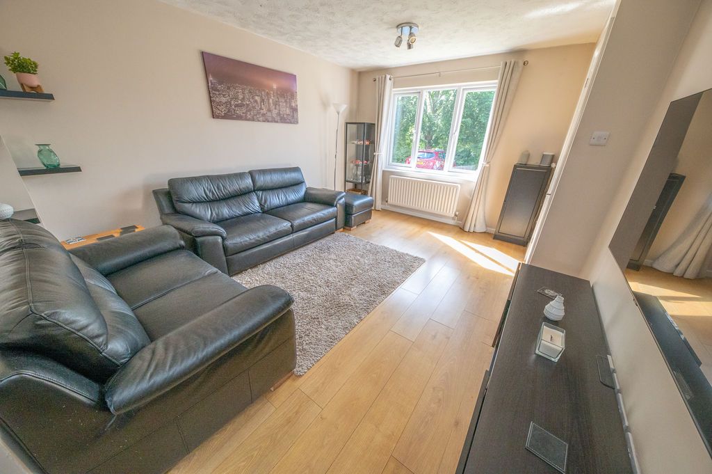 Property photo 2 of 18 Photo 9