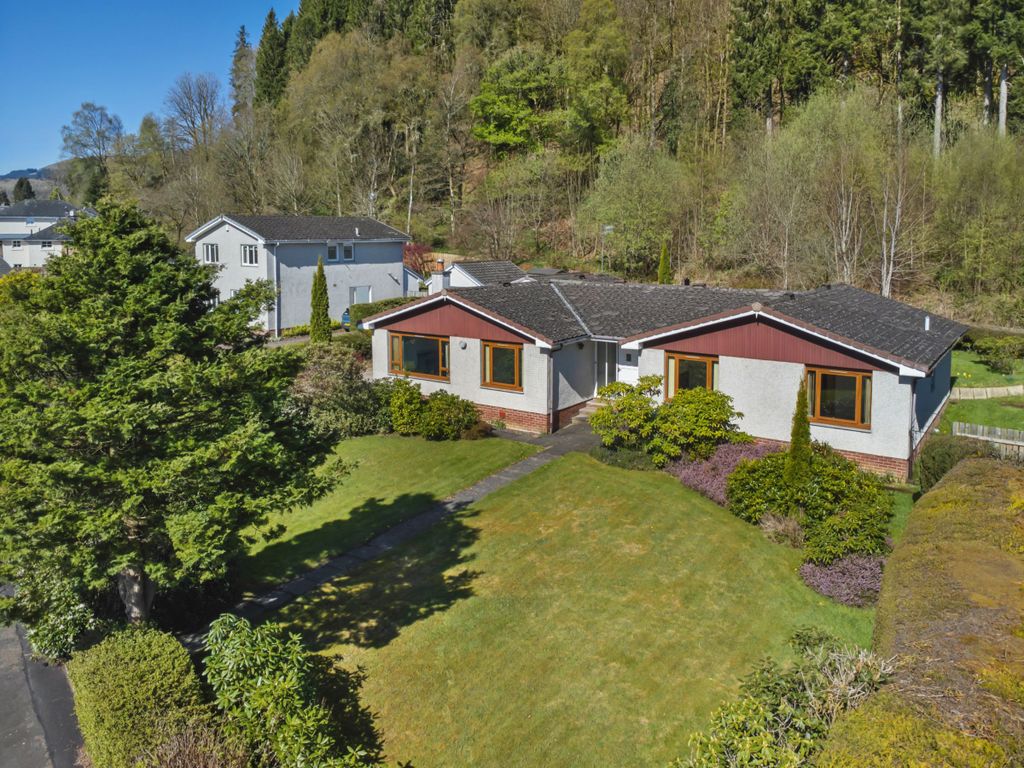 Property photo 2 of 44