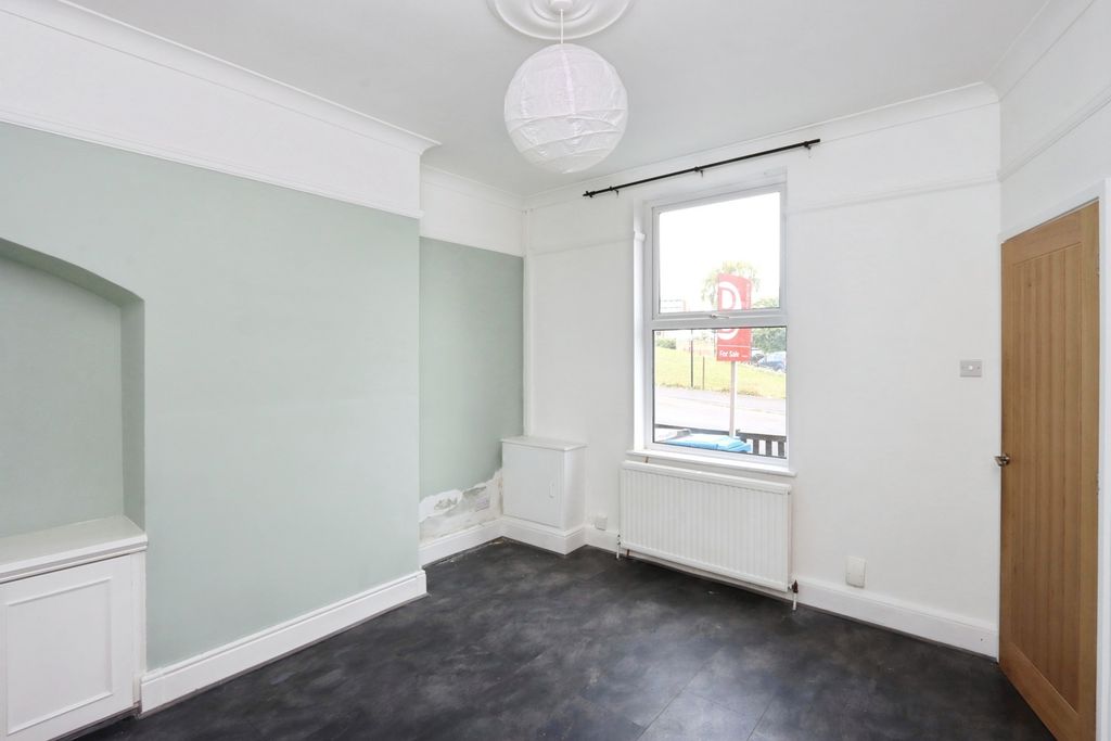 Property photo 2 of 16 Reception Room