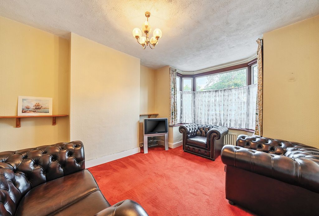 Property photo 2 of 18 1312923-6-685d2B0...