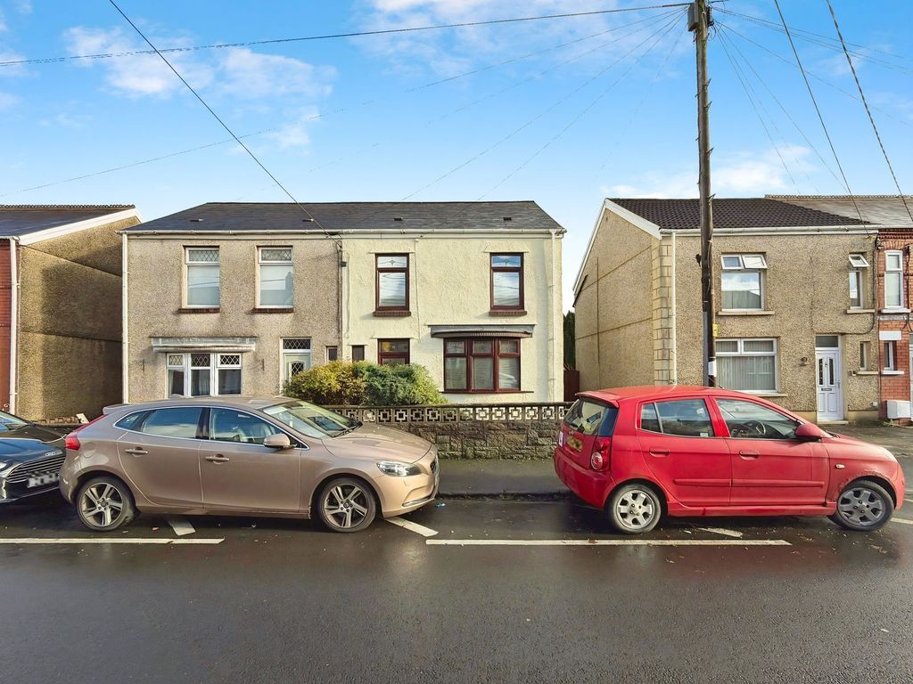 Property photo 3 of 31