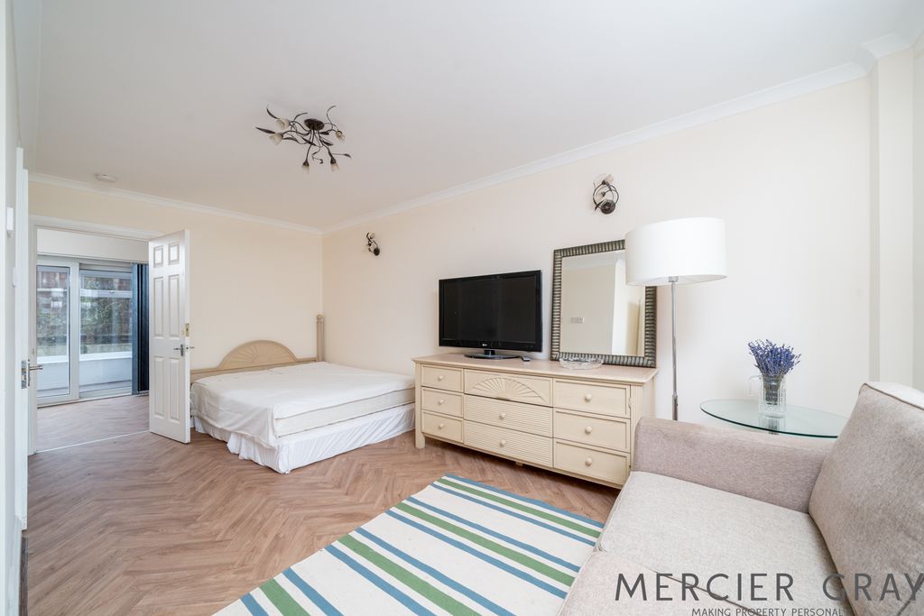 Property photo 2 of 20 Photo 3