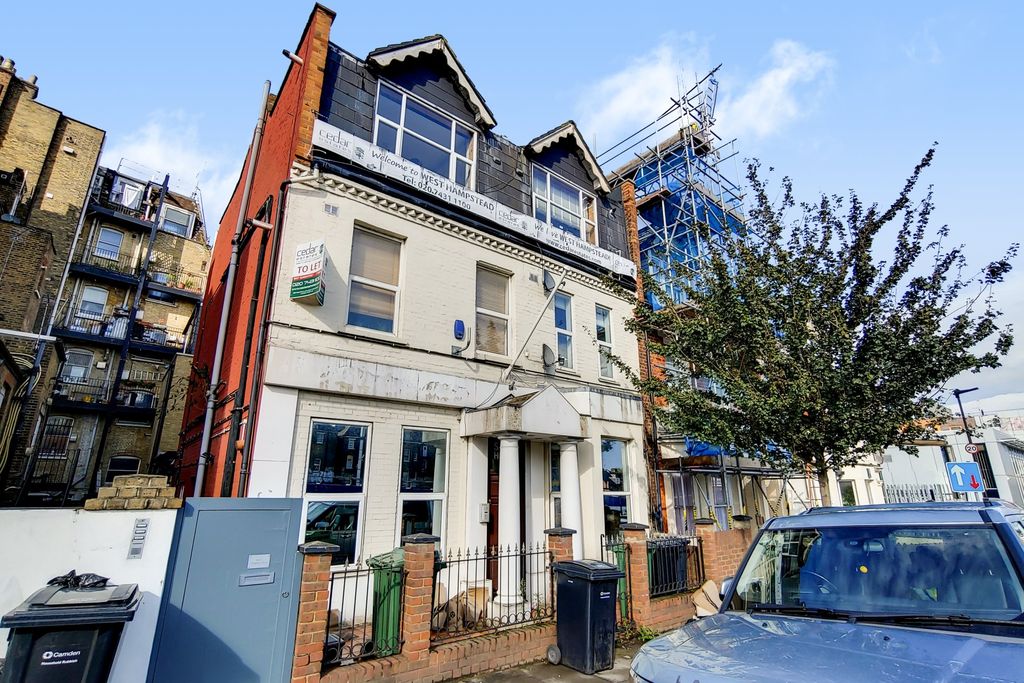 Property photo 1 of 8