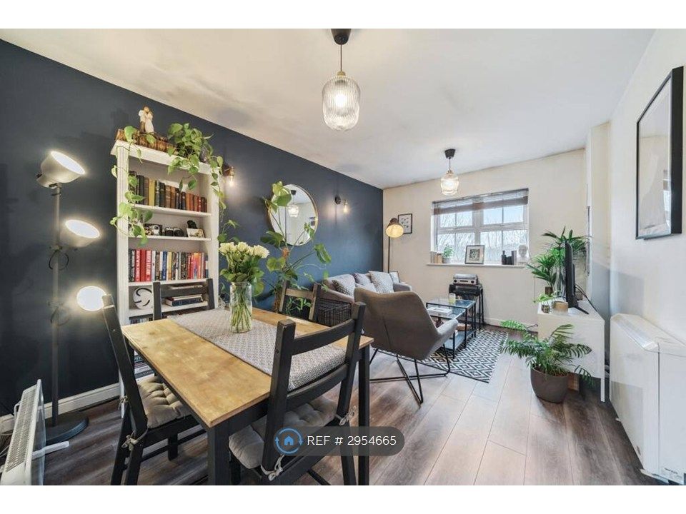 Property photo 1 of 4