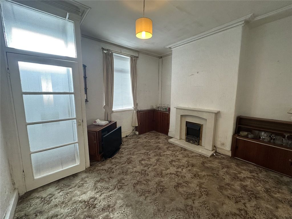Property photo 2 of 13 Picture No. 11