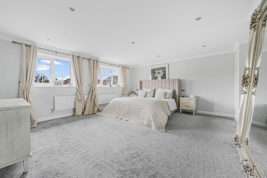 Property photo 3 of 25 5421083