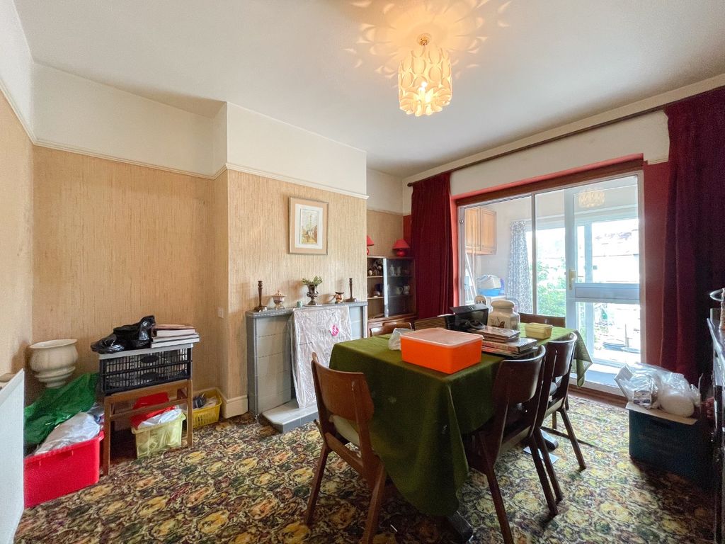Property photo 3 of 15 3992784