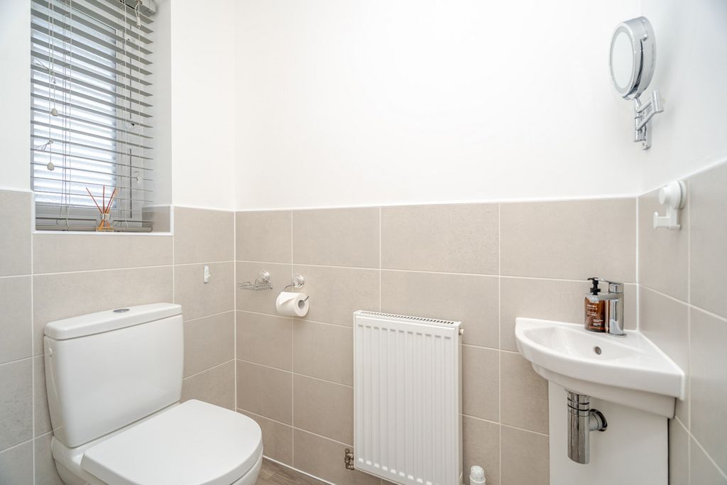 Property photo 3 of 26