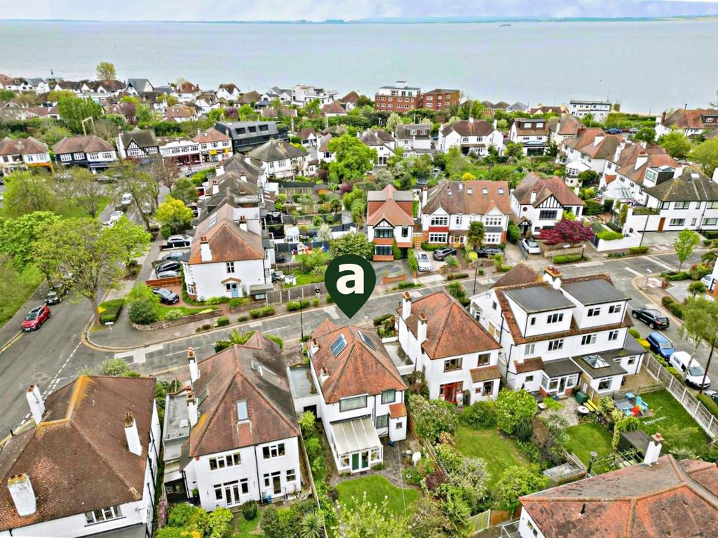 Property photo 1 of 21 Location