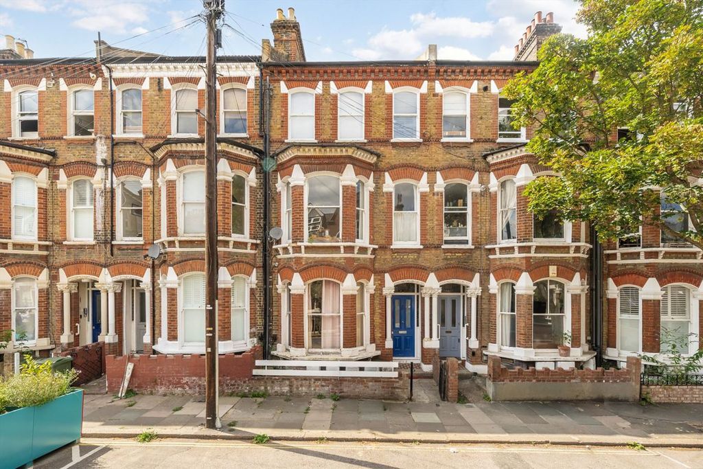 Property photo 1 of 7