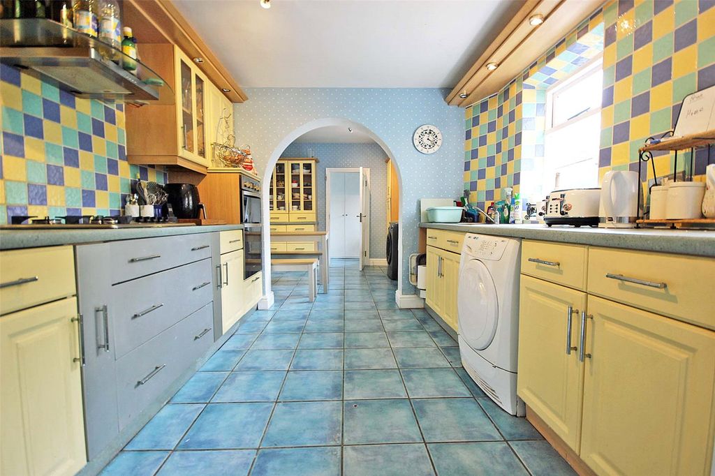 Property photo 3 of 13 Picture No. 15