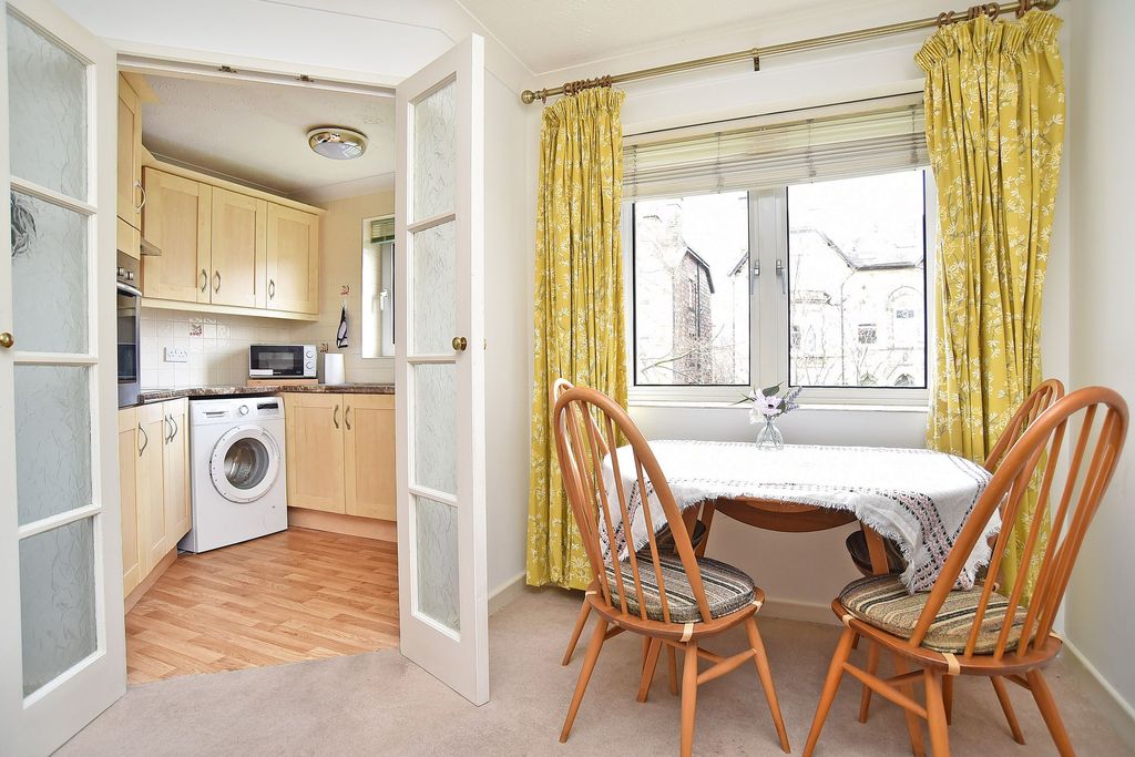 Property photo 3 of 9