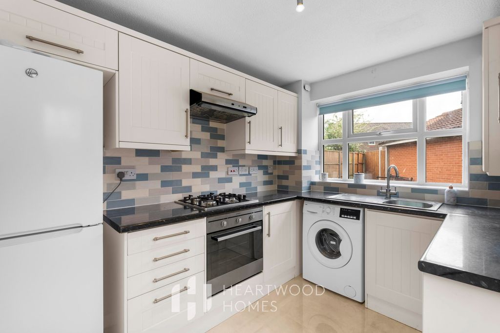 Property photo 2 of 12