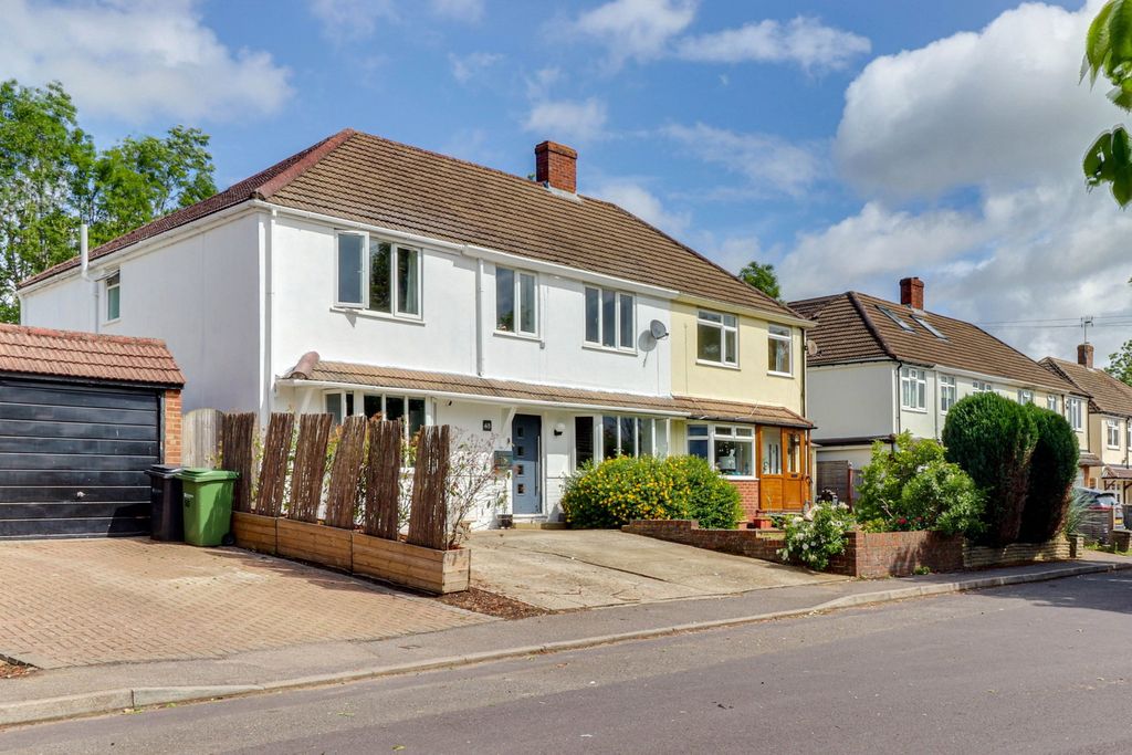 Property photo 1 of 42