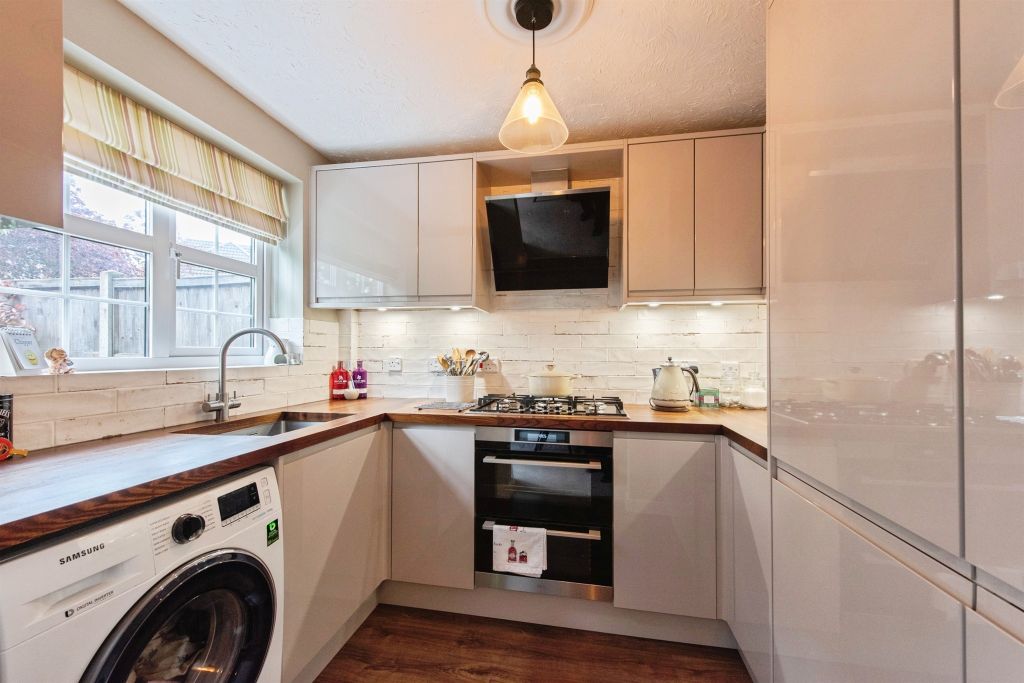 Property photo 2 of 17