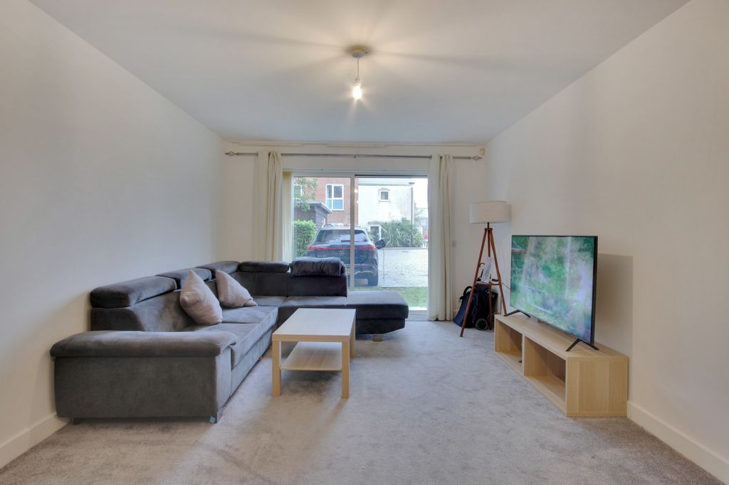 Property photo 2 of 10 Gallery