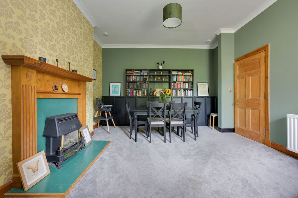 Property photo 3 of 21