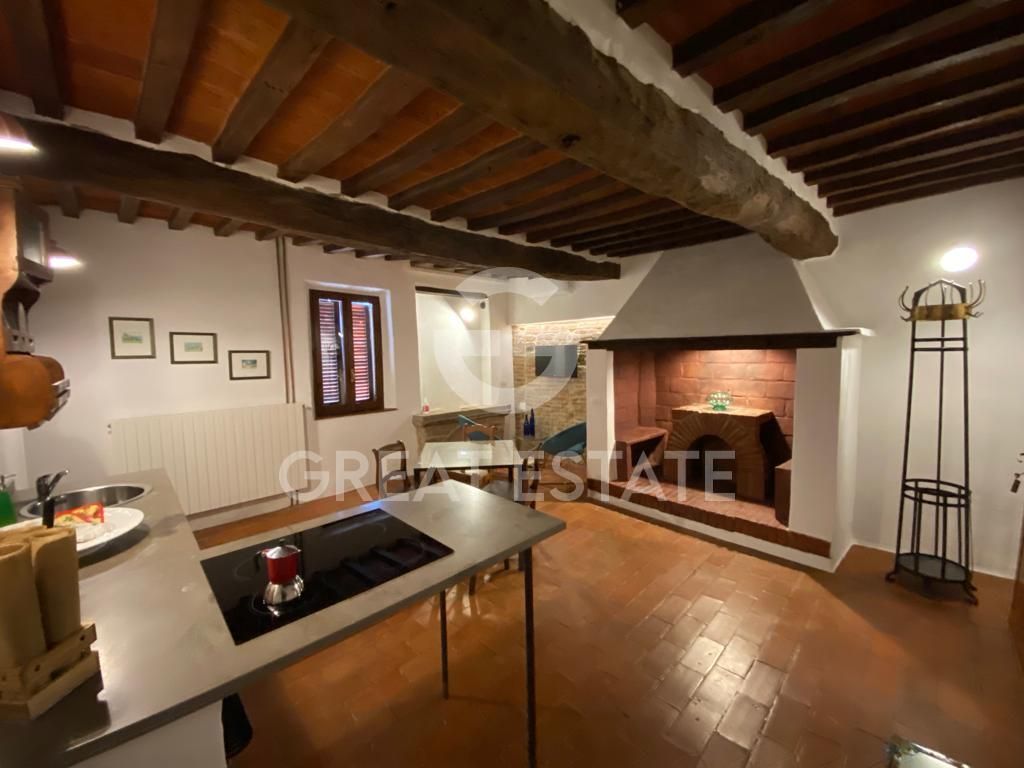 Property photo 3 of 9 Interiors