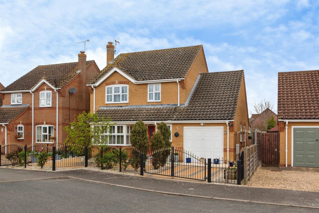 Property photo 1 of 27