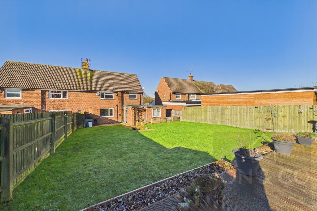 Property photo 2 of 17