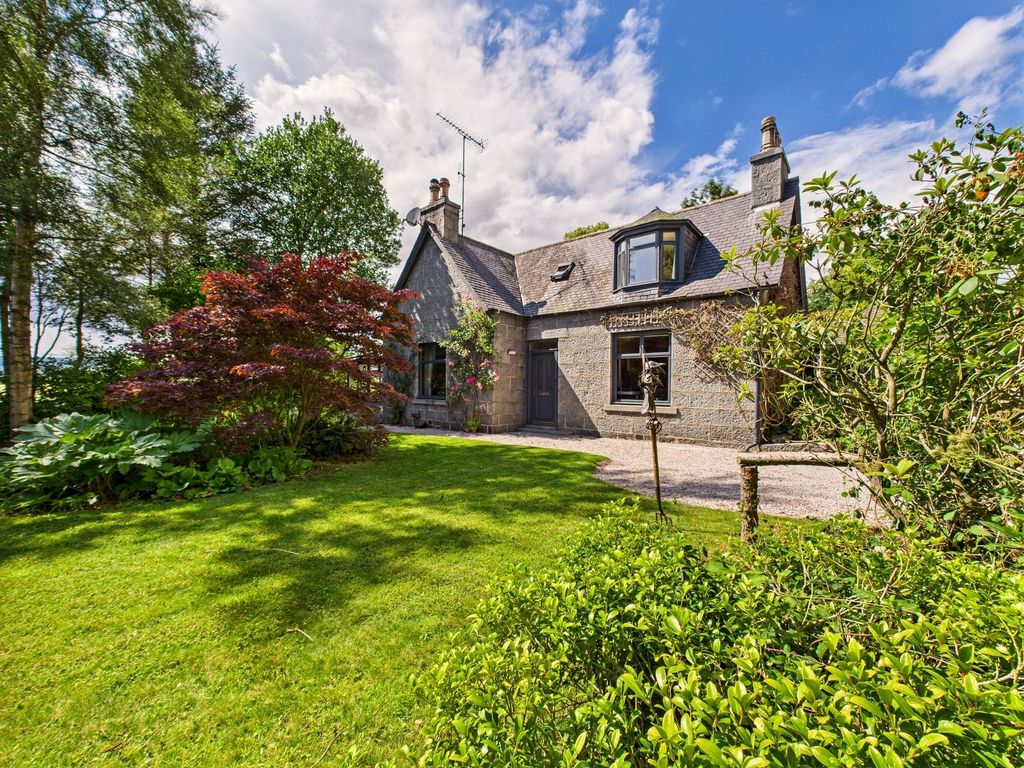 Property photo 1 of 43