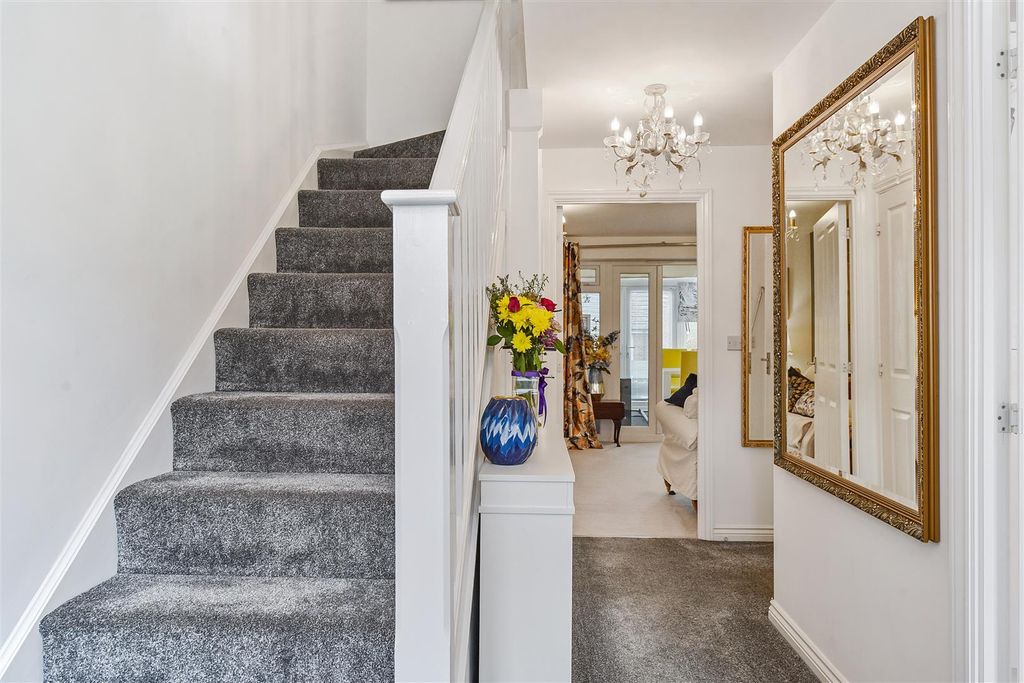 Property photo 2 of 24 Sketch_Ph24_6302823.Jpg