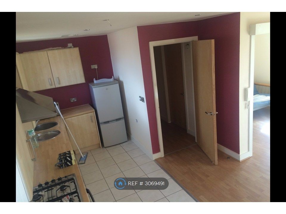 Property photo 2 of 5 Kitchen
