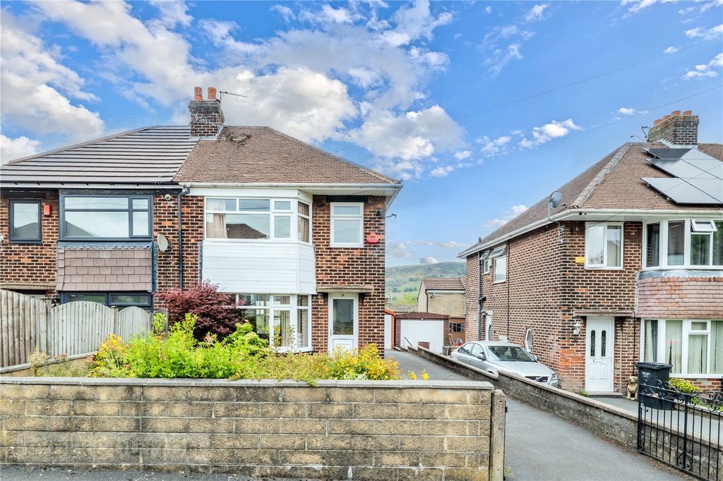 Property photo 2 of 28 Picture No. 13