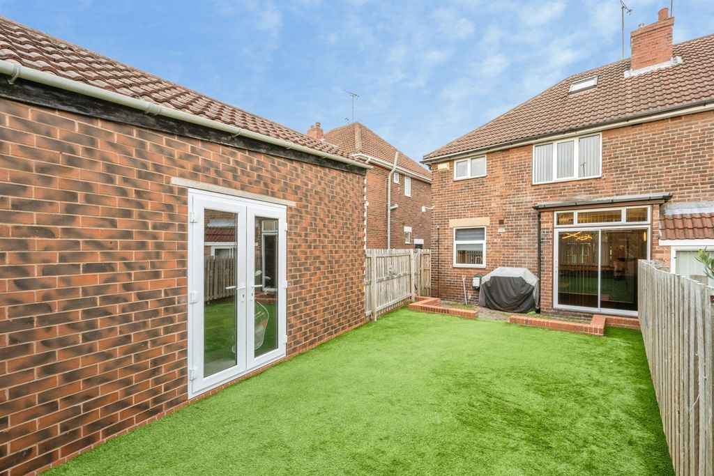 Property photo 3 of 22