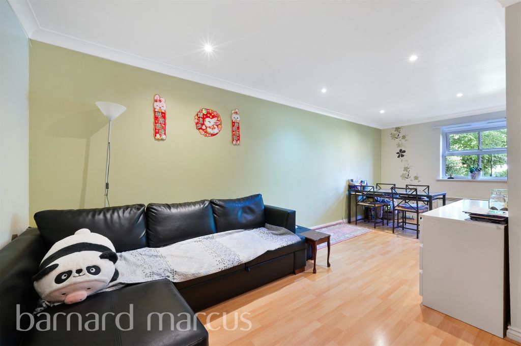 Property photo 2 of 9