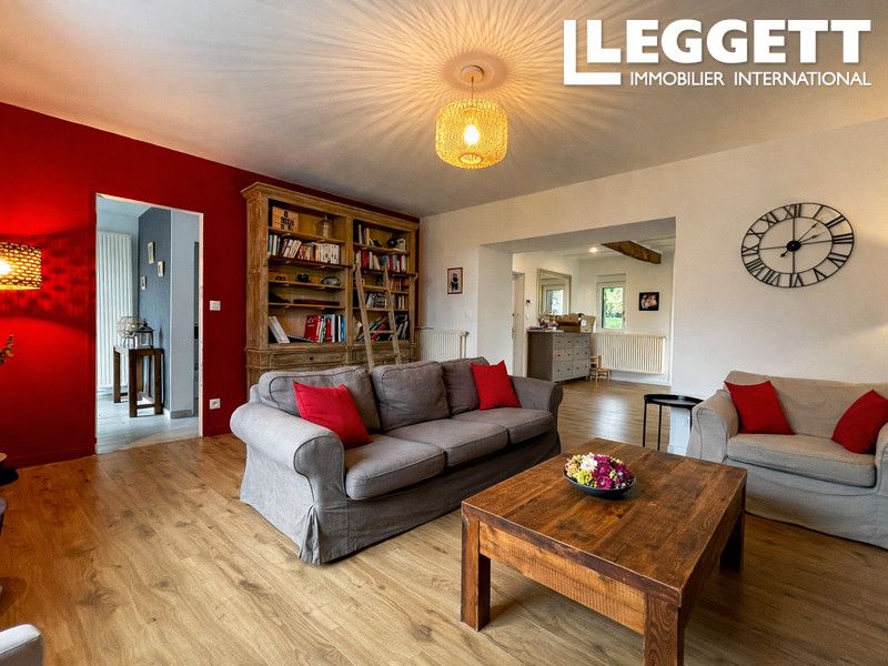 Property photo 2 of 10