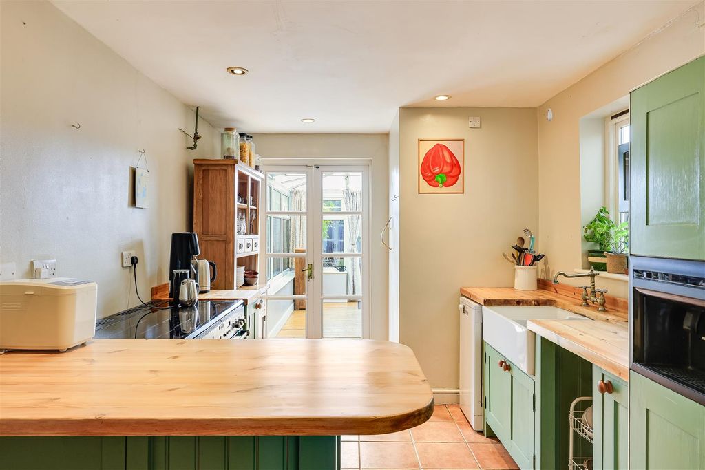 Property photo 2 of 16 Img (13).Jpg