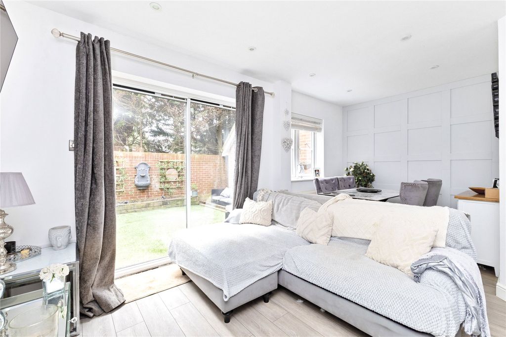 Property photo 3 of 15 Picture No. 07