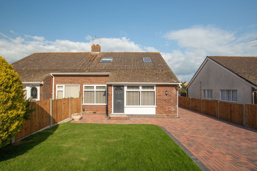 Property photo 1 of 15 External