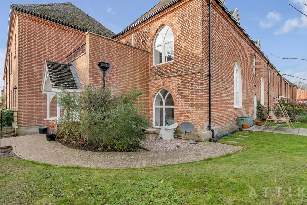 Property photo 1 of 60 52 The Chapel Blyth View Ip19 9Lb (67).Jpg