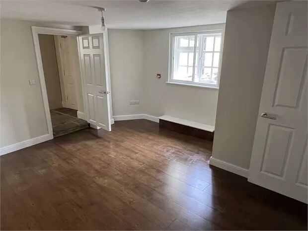 Property photo 2 of 5 Picture 2