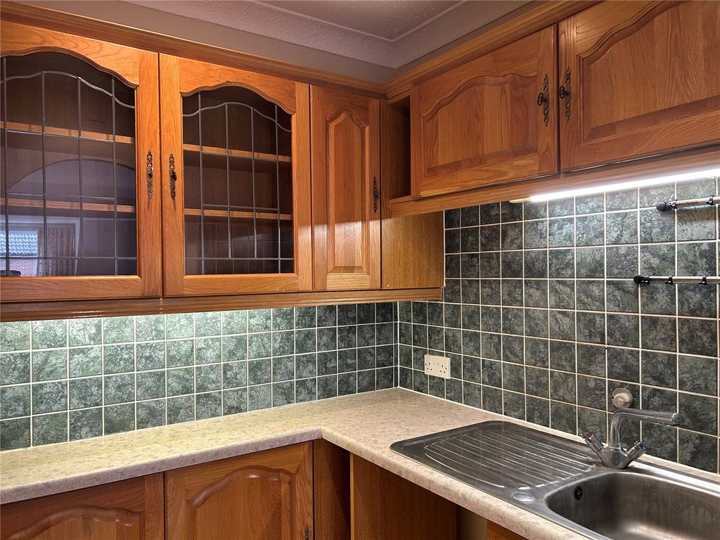 Property photo 3 of 7 Picture No. 06