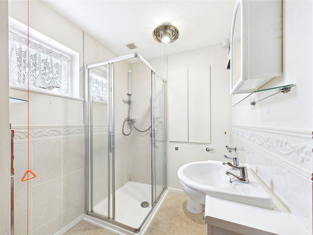 Property photo 3 of 9 Picture No. 18