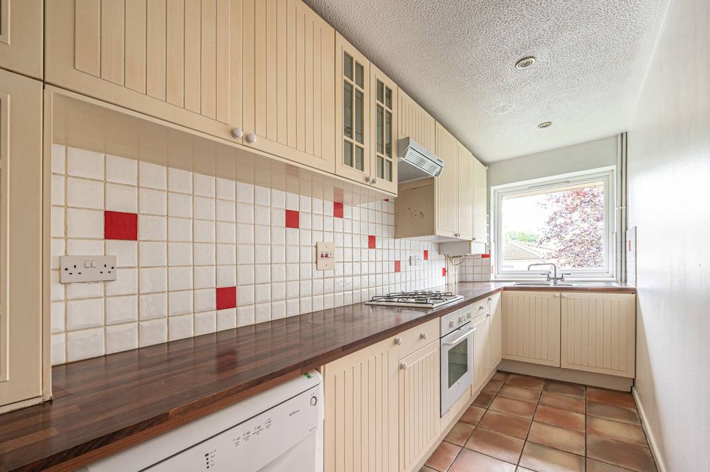 Property photo 3 of 7