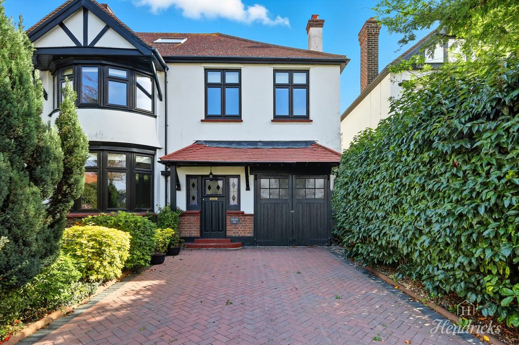 Property photo 1 of 43