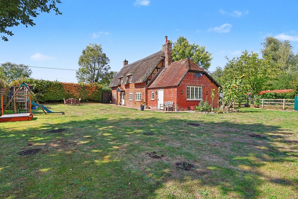 Property photo 2 of 19 Waterways, Chapel Lane, Charlton All Saints, Salisbury, Sp5 4Hf