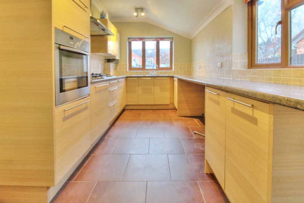 Property photo 3 of 17 Photo #3