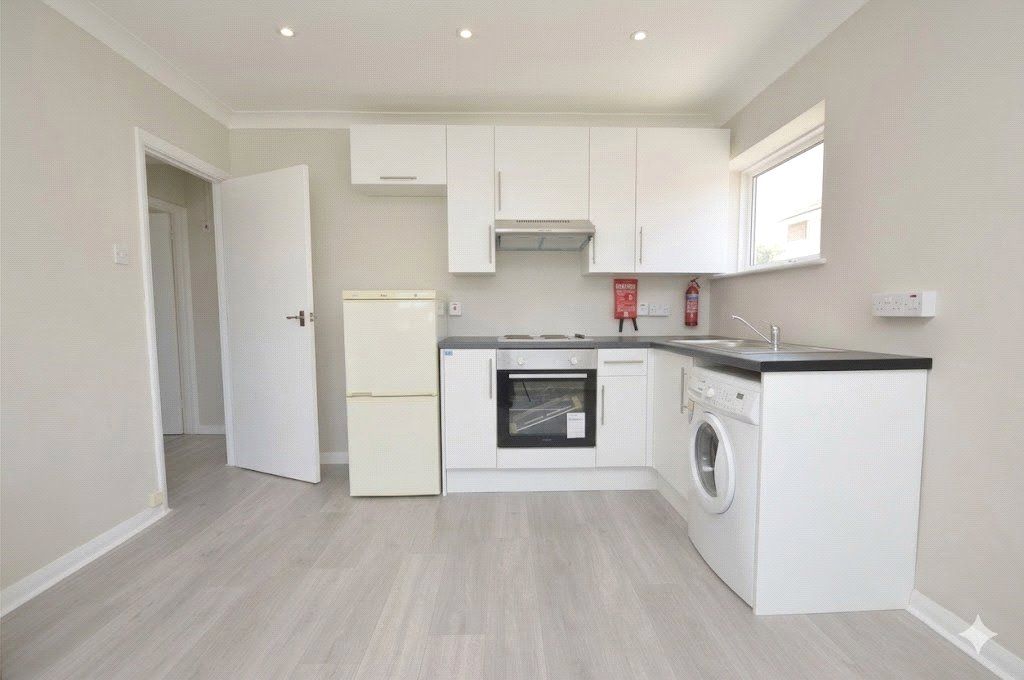 Property photo 3 of 9 Picture No. 28