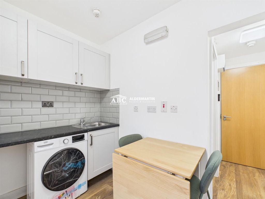 Property photo 1 of 5 Cam03827G0-Pr0118-Still001.Jpg